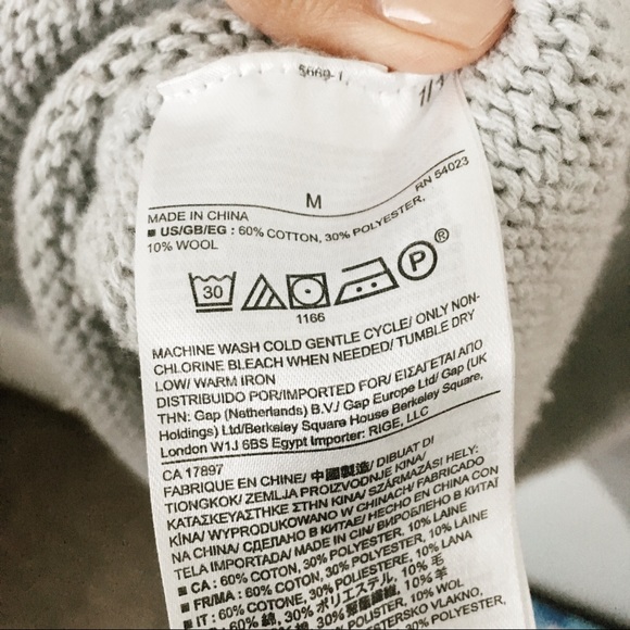 Banana Republic sweater - Picture 4 of 4